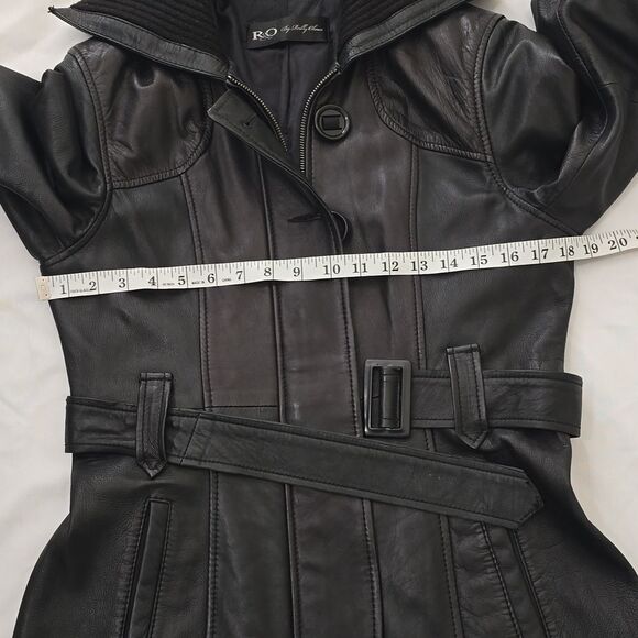 R&O Reilly Olmes 100% Genuine Leather Belted  Jacket size medium - Picture 4 of 13